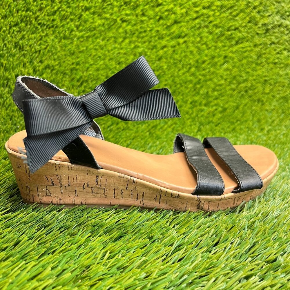 UGG Capge Girls Size‎ 4Y Black Brown Classic Walking Outdoor Strappy Sandals
